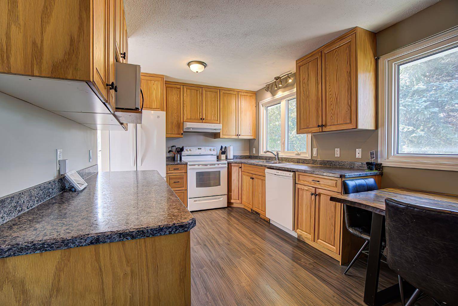 Claresholm, AB T0L 0T0,244 50 AVE East
