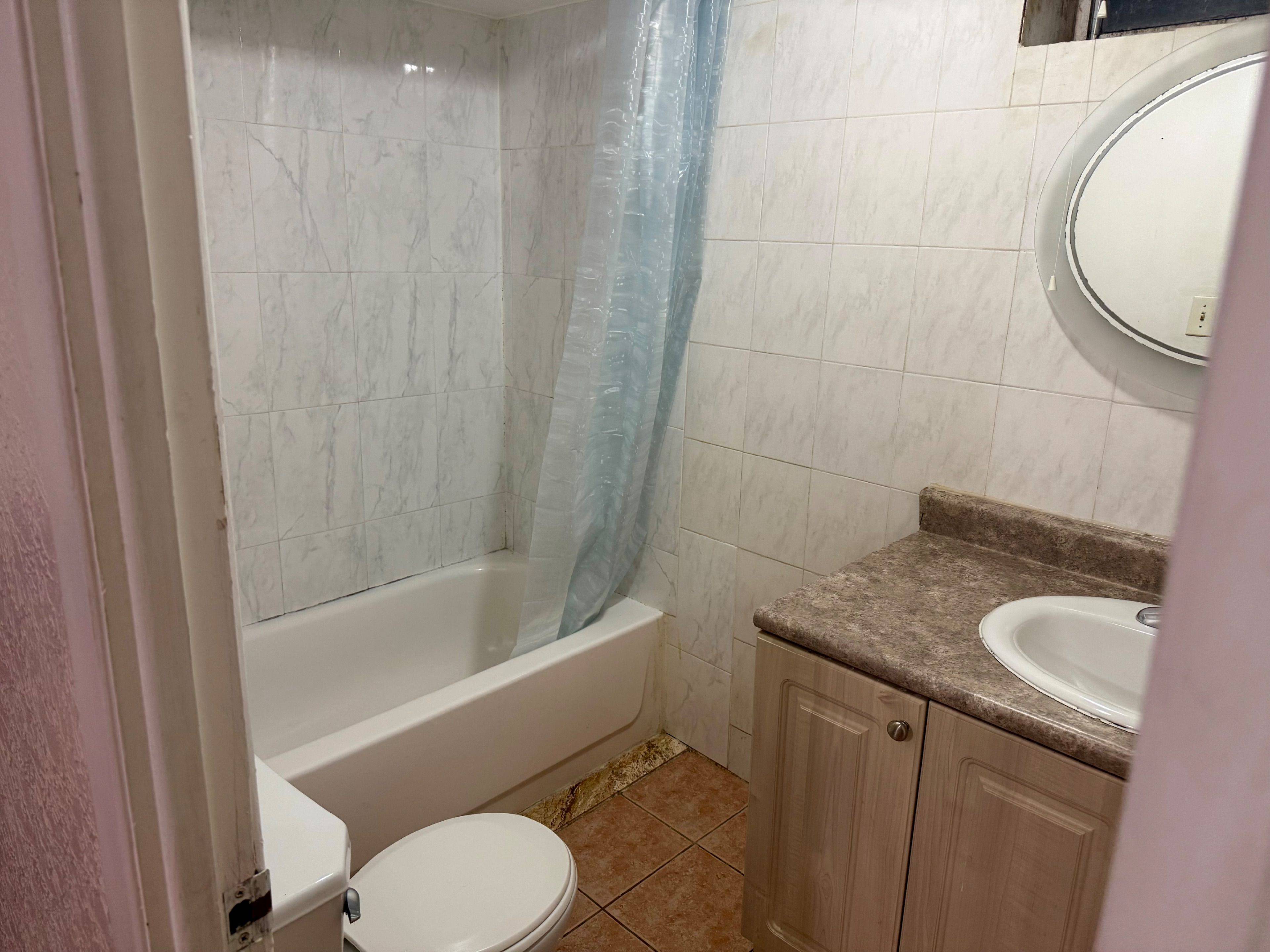 Richmond Hill, ON L4C 2L7,45 Rockport CRES #Basement