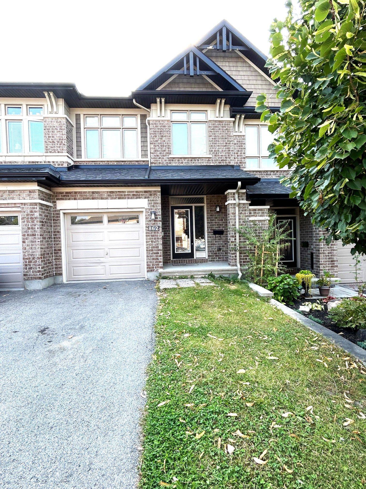 862 FLETCHER CIR, Kanata, ON K2T 0B9