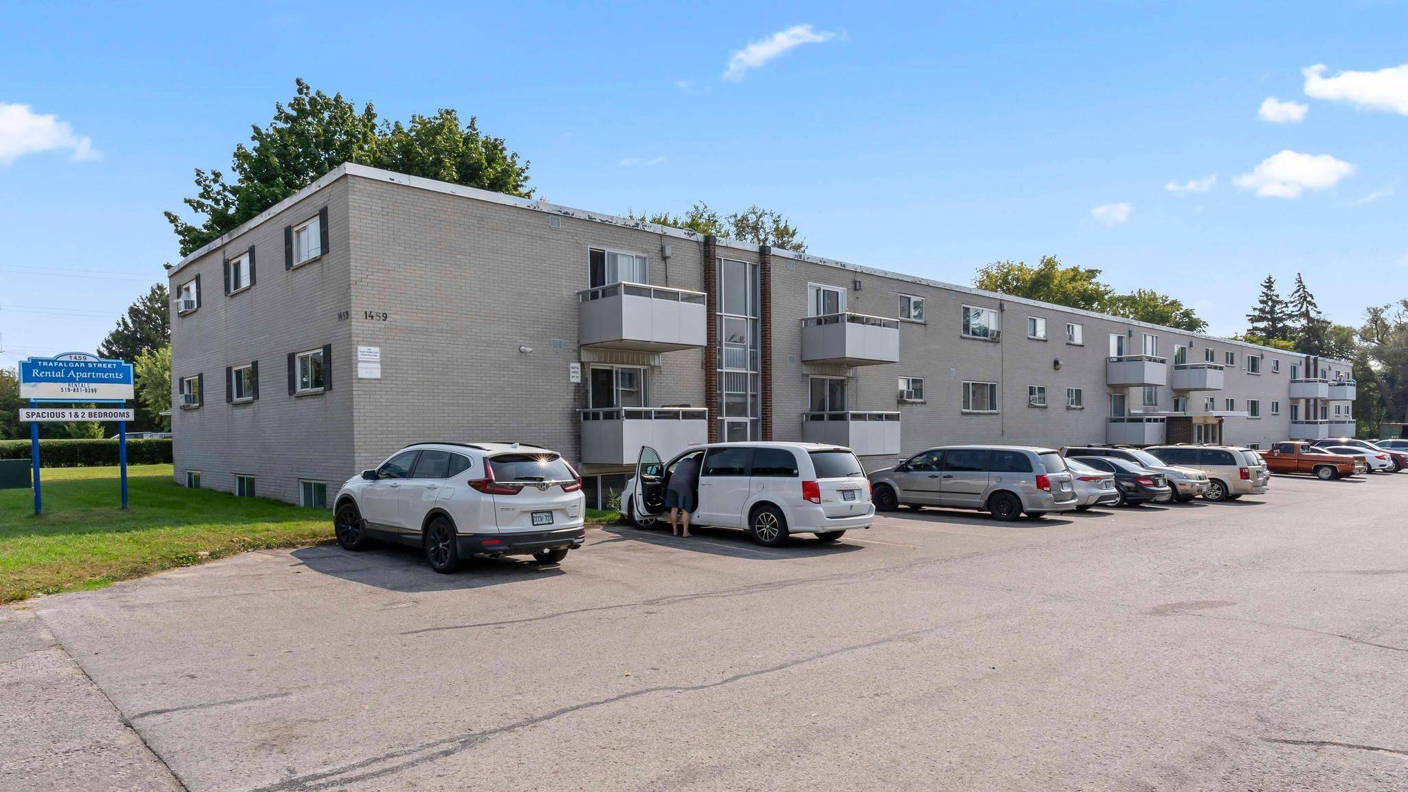 1459 Trafalgar ST #302, London East, ON N5W 1W8