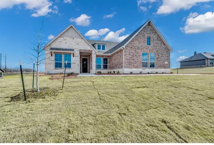 360 Big Bend Trail, Valley View, TX 76272