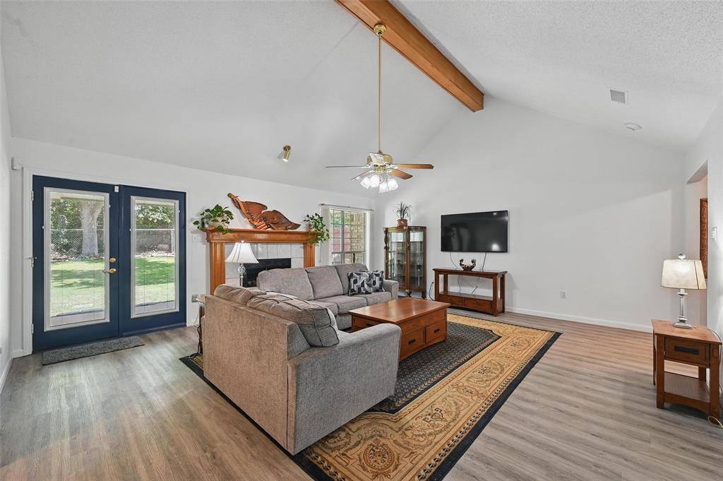 Burleson, TX 76028,685 Cardinal Ridge Road