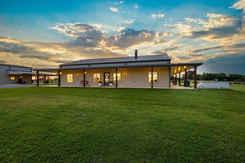 275 Ed Dutton Road, Pottsboro, TX 75076