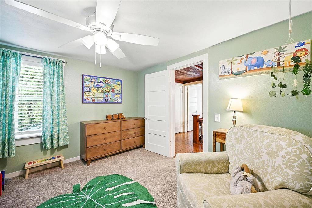 Shady Shores, TX 76208,301 E 7th Street