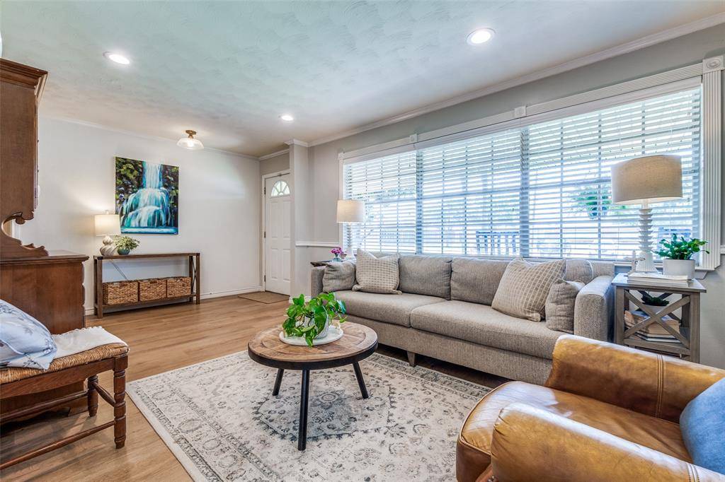 Dallas, TX 75238,9940 Kirkhaven Drive