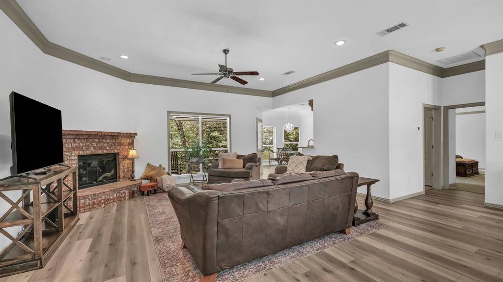 Weatherford, TX 76087,2033 Country Brook Drive