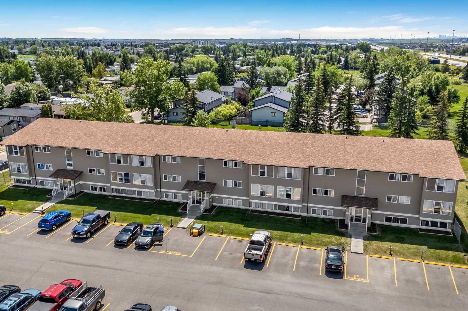 101 Big Hill WAY Southeast #221, Airdrie, AB T4A 1Z7