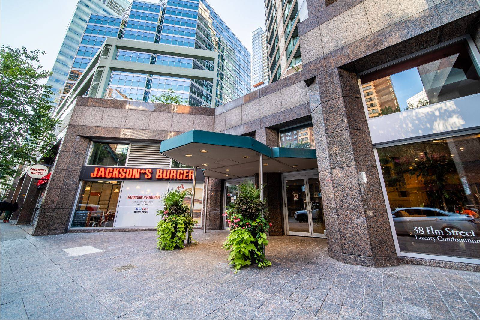 38 Elm ST #1410, Toronto C01, ON M5G 2K5
