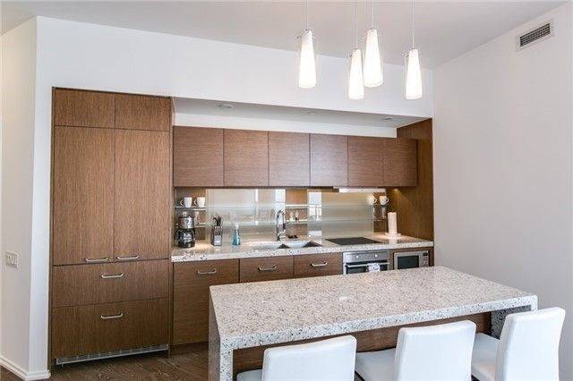 Toronto C08, ON M4Y 0B8,45 Charles ST E #5308