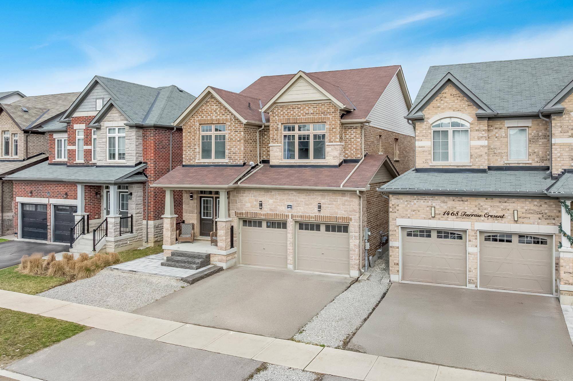 1464 Farrow CRES, Innisfil, ON L9S 0L6