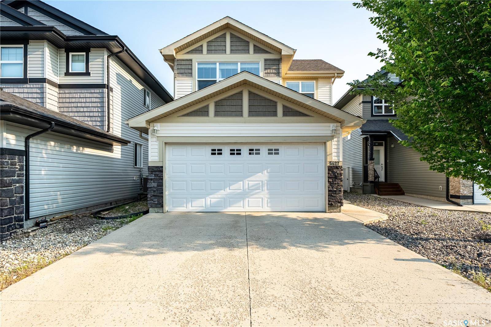 5427 Universal CRESCENT, Regina, SK S4W 0K8
