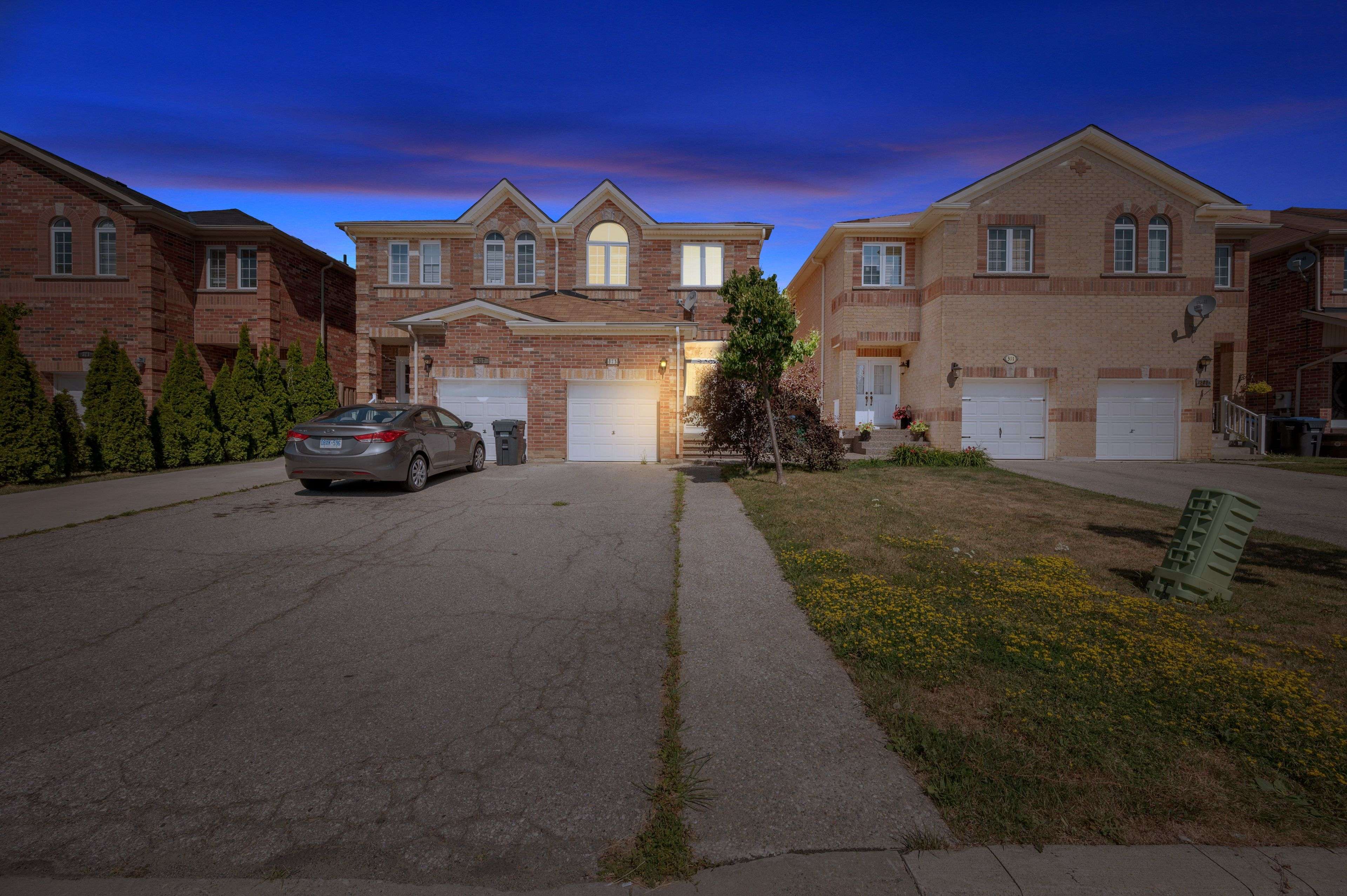Mississauga, ON L5W 0C5,315 Comiskey CRES