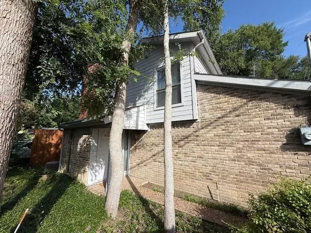 Dallas, TX 75243,9310 Greenville