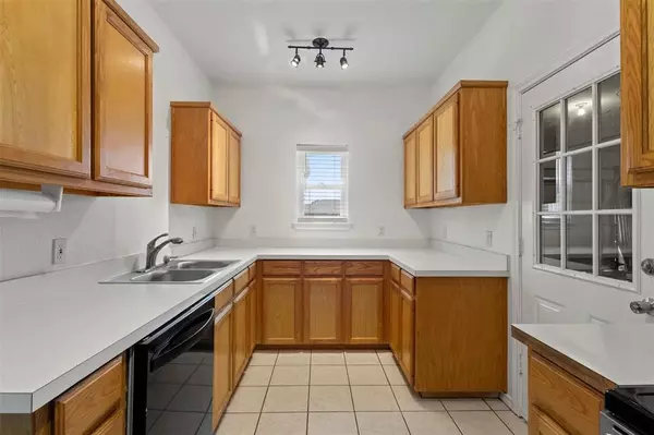 Gunter, TX 75058,702 Haworth Lane