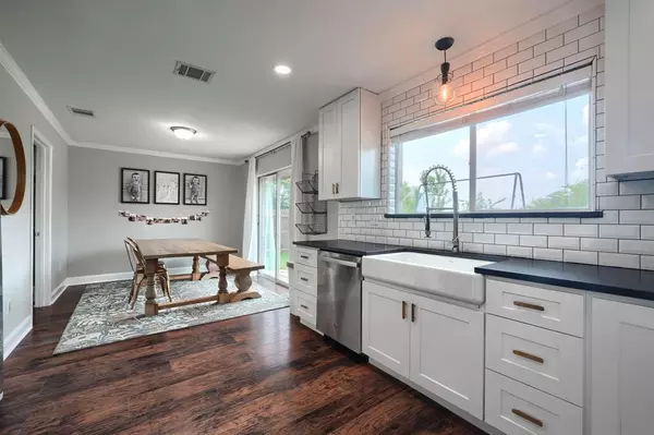 10628 Winding Passage Way, Fort Worth, TX 76131