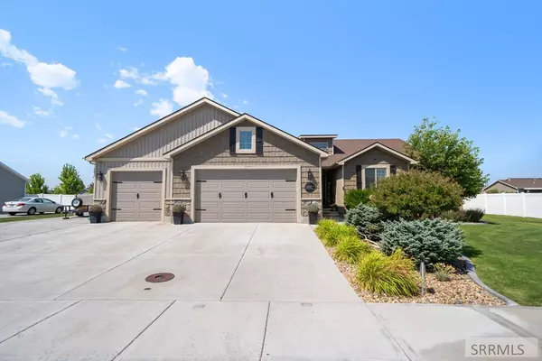 3827 Hazelwood Way, Ammon, ID 83406