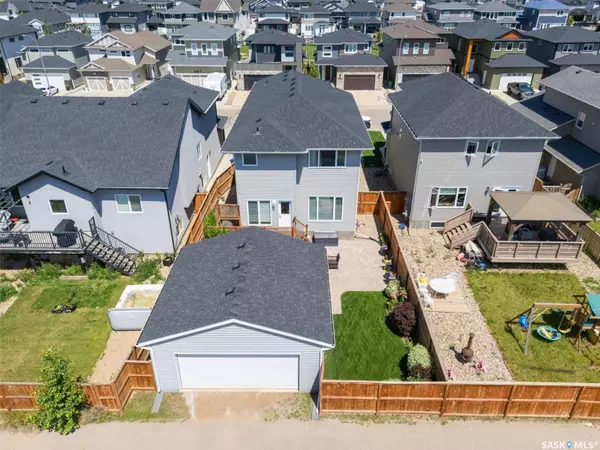 Saskatoon, SK S7W 0X1,674 Fast CRESCENT