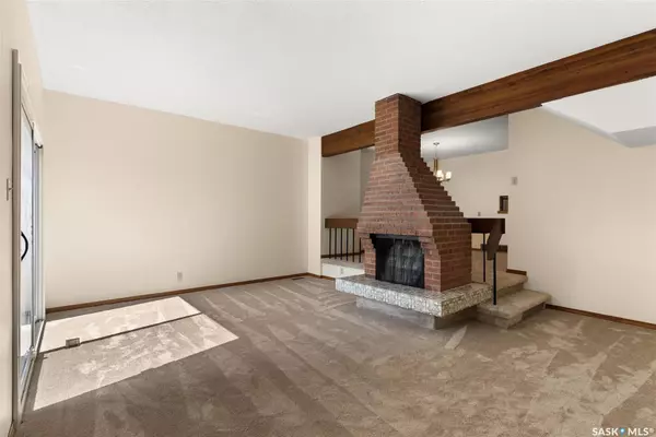 Regina, SK S4S 5Z9,1615 23rd AVENUE
