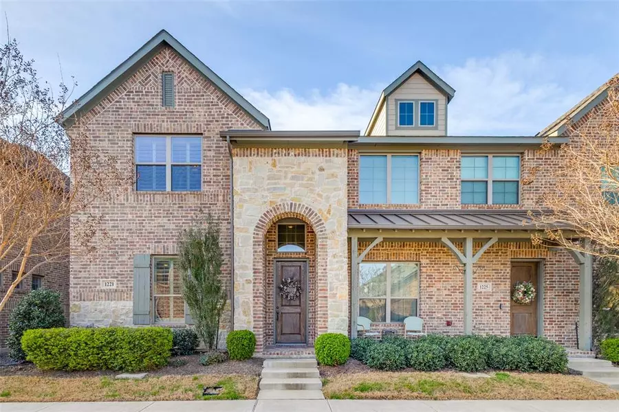 1221 Casselberry Drive, Flower Mound, TX 75028