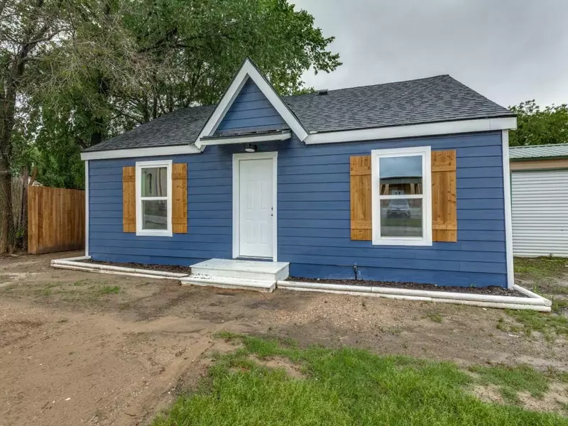 707 W Lamar Street, Alvord, TX 76225