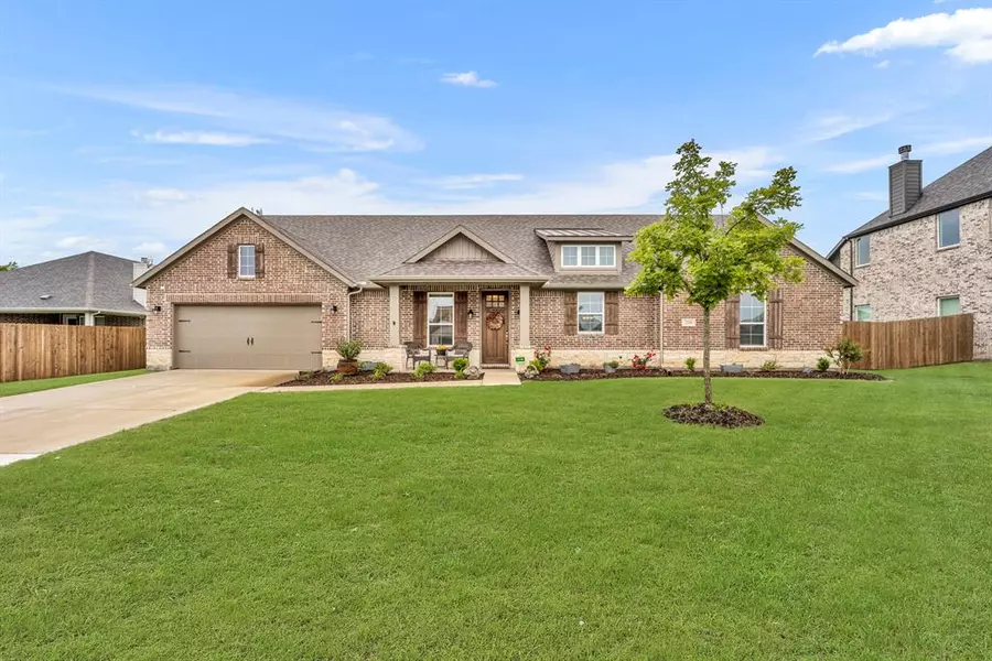 208 Beechcraft Court, Caddo Mills, TX 75135