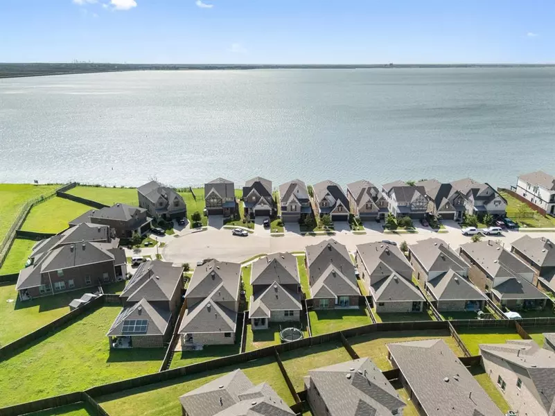 18137 Lakefront Court, Forney, TX 75126