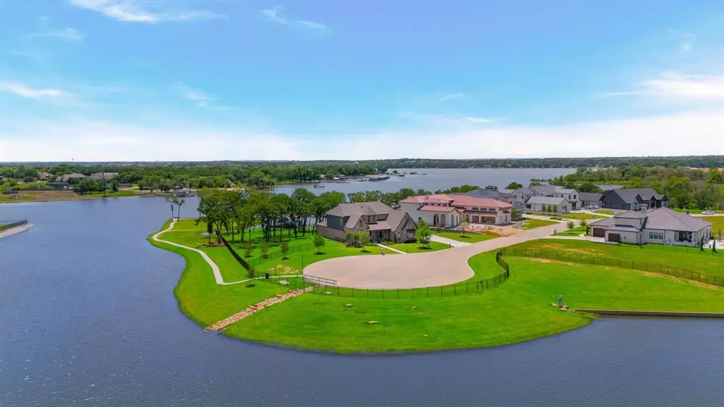 7061 The Resort Drive, Fort Worth, TX 76179