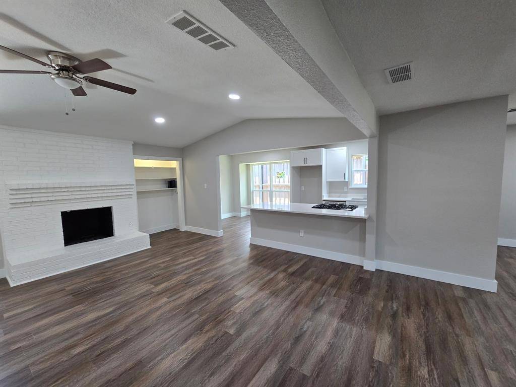 Garland, TX 75043,526 Doral Place