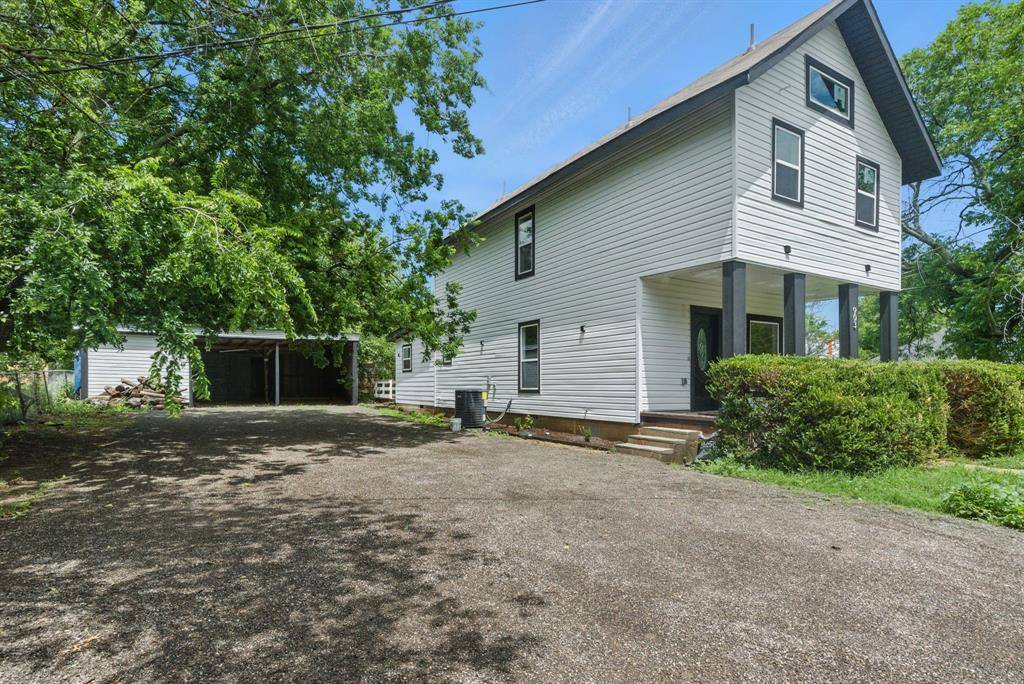 903 N Miller Street, Decatur, TX 76234