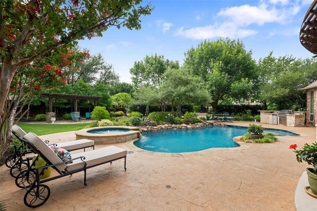 806 Ownby Lane, Southlake, TX 76092
