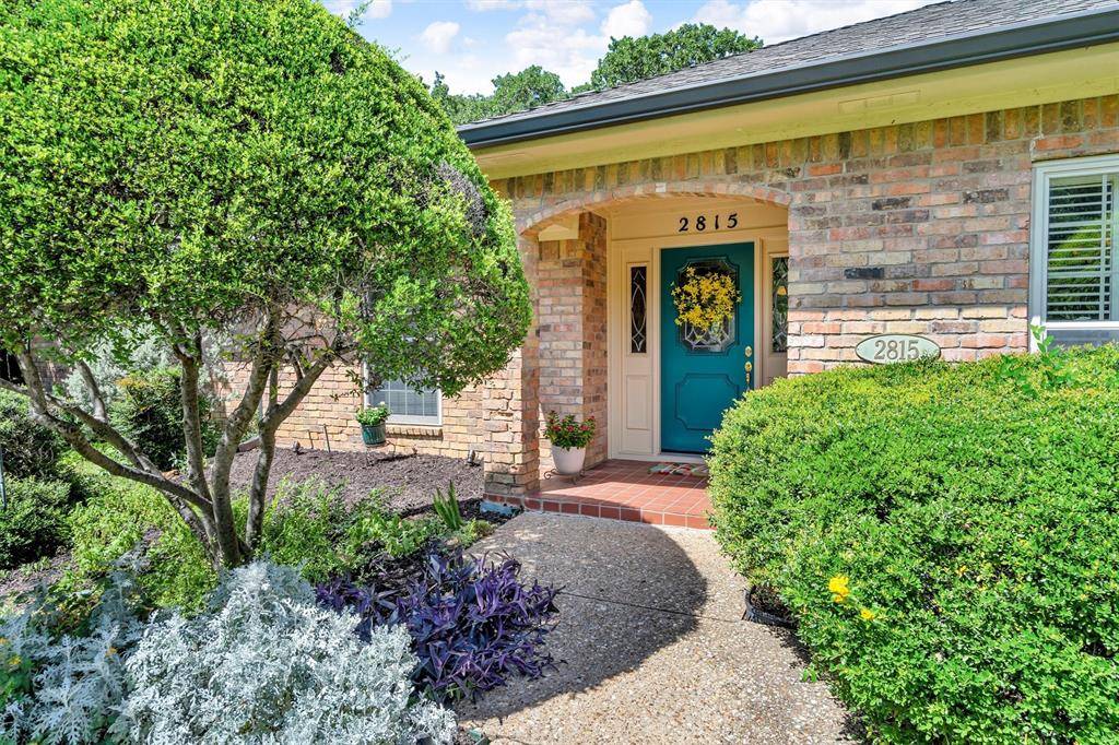 Dalworthington Gardens, TX 76016,2815 Whisperwood Trail