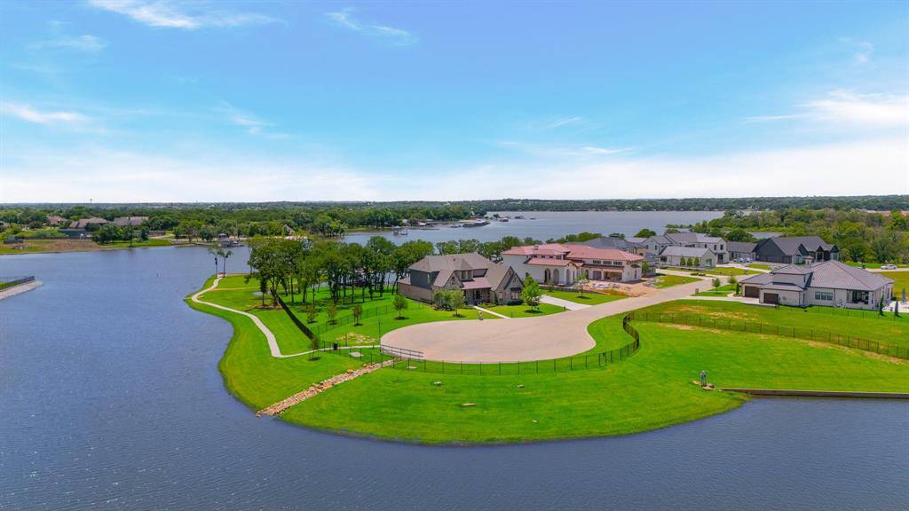 7061 The Resort Drive, Fort Worth, TX 76179