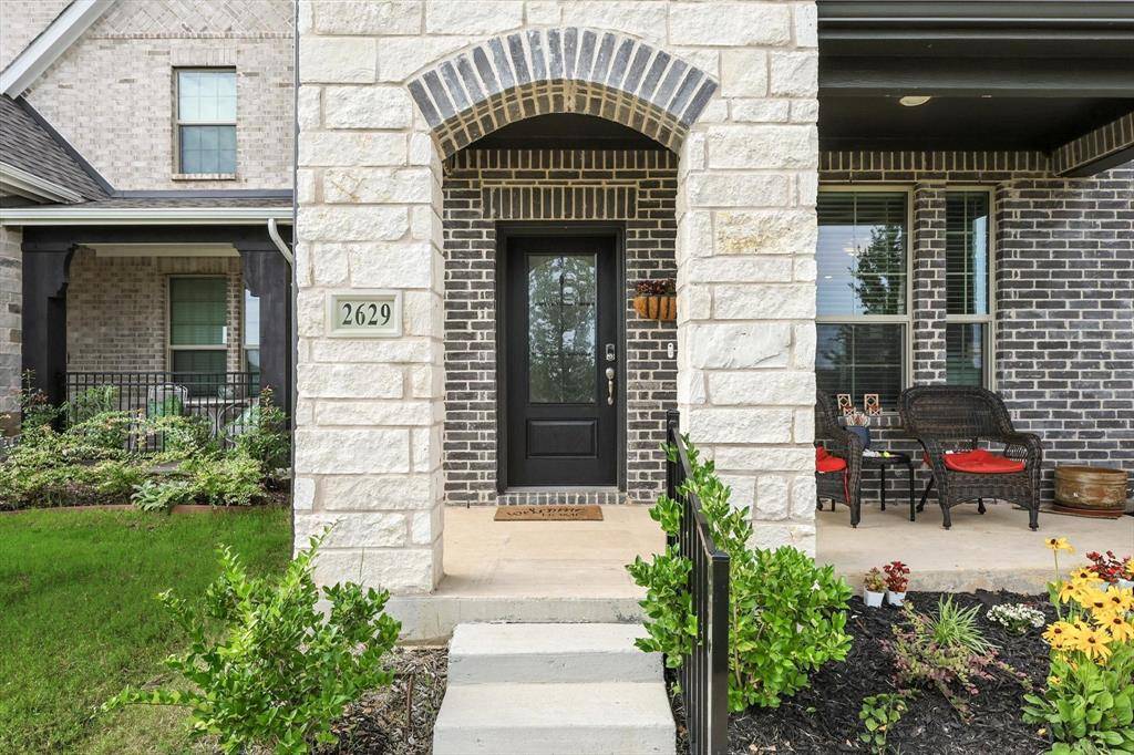 2629 Kings Canyon Mews, Corinth, TX 76210