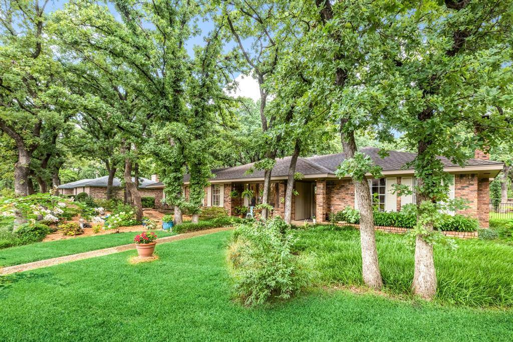 Denton, TX 76205,5 Highview Court