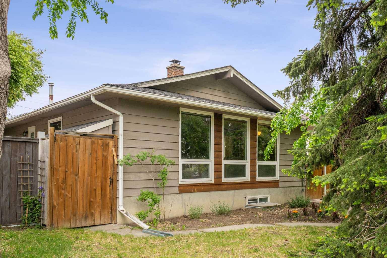 Calgary, AB T2K 0N9,220 72 AVE Northeast