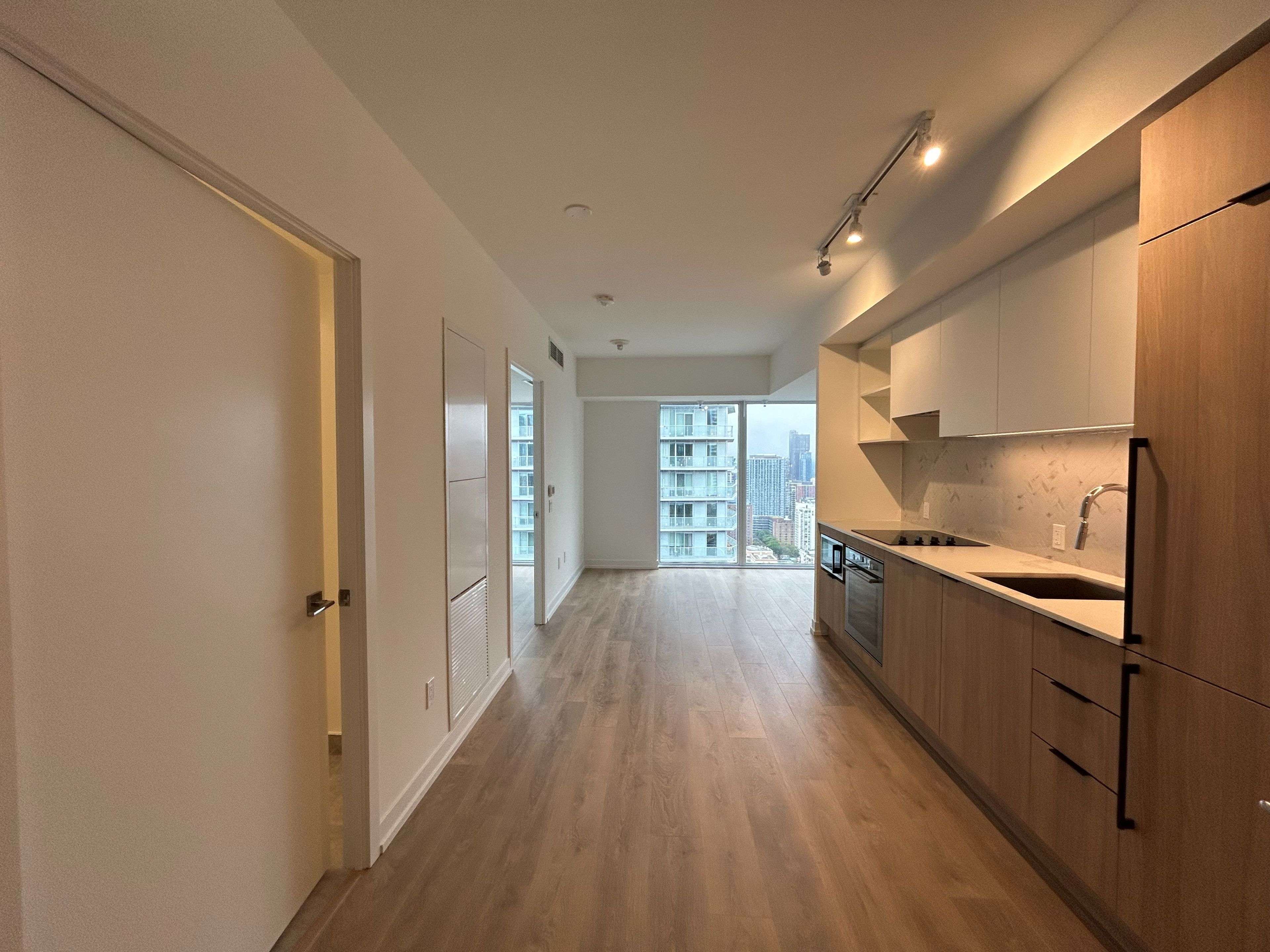 Toronto C08, ON M5B 0C5,82 Dalhousie ST #LPH 16