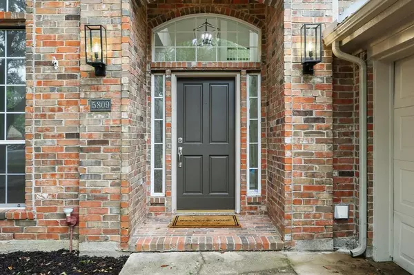 The Colony, TX 75056,5809 Spring Hollow Lane