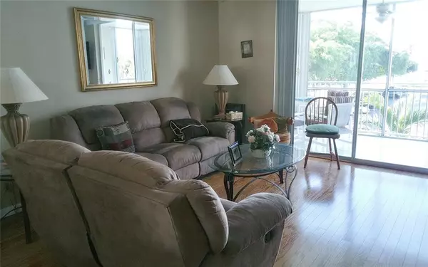 Dania Beach, FL 33004,206 SE 10th St #302