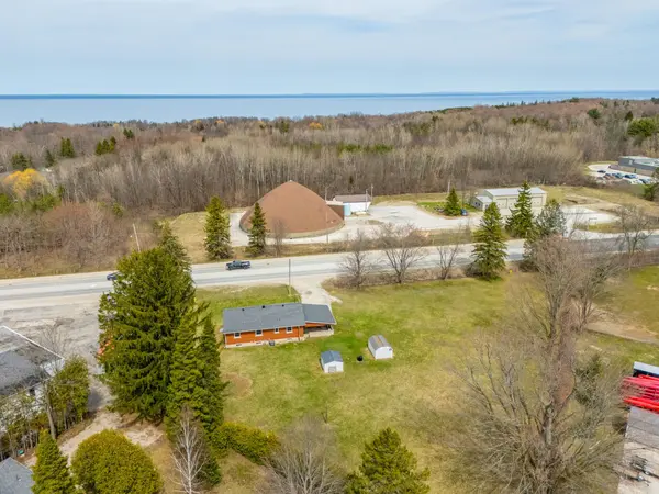 456 Sykes ST S, Meaford, ON N4L 1C6