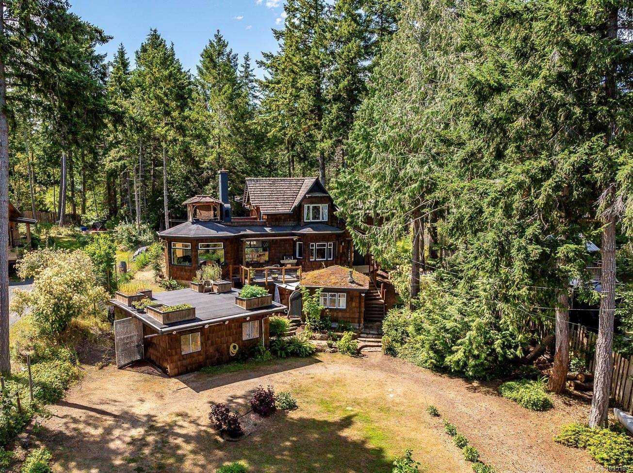 3160 Harwood Rd, Hornby Island, BC V0R 1Z0