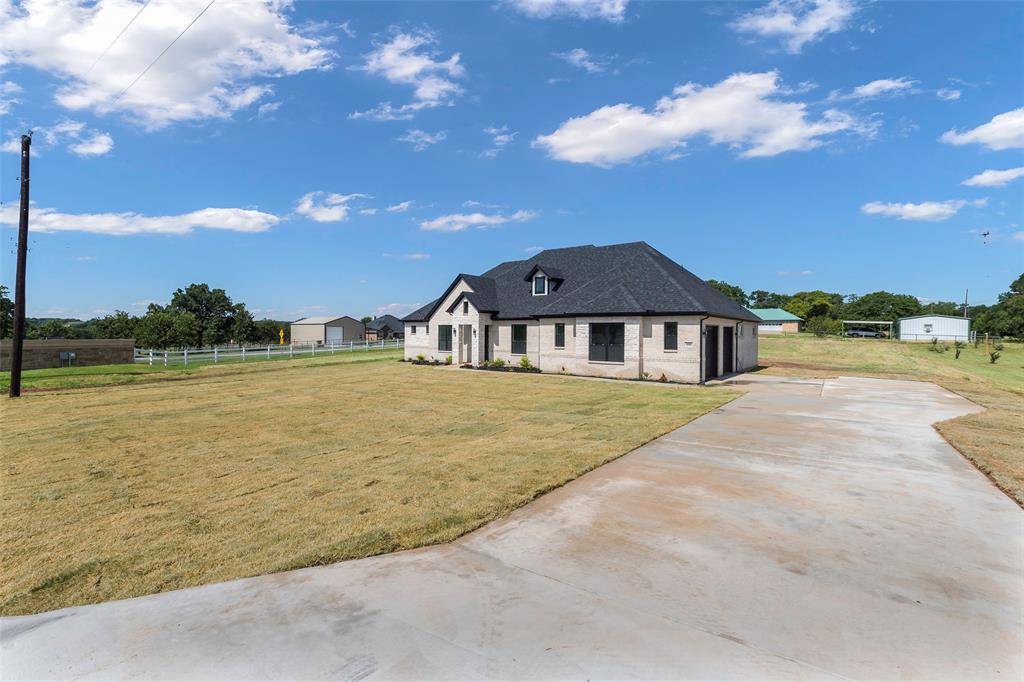 Springtown, TX 76082,1001 Henry Way
