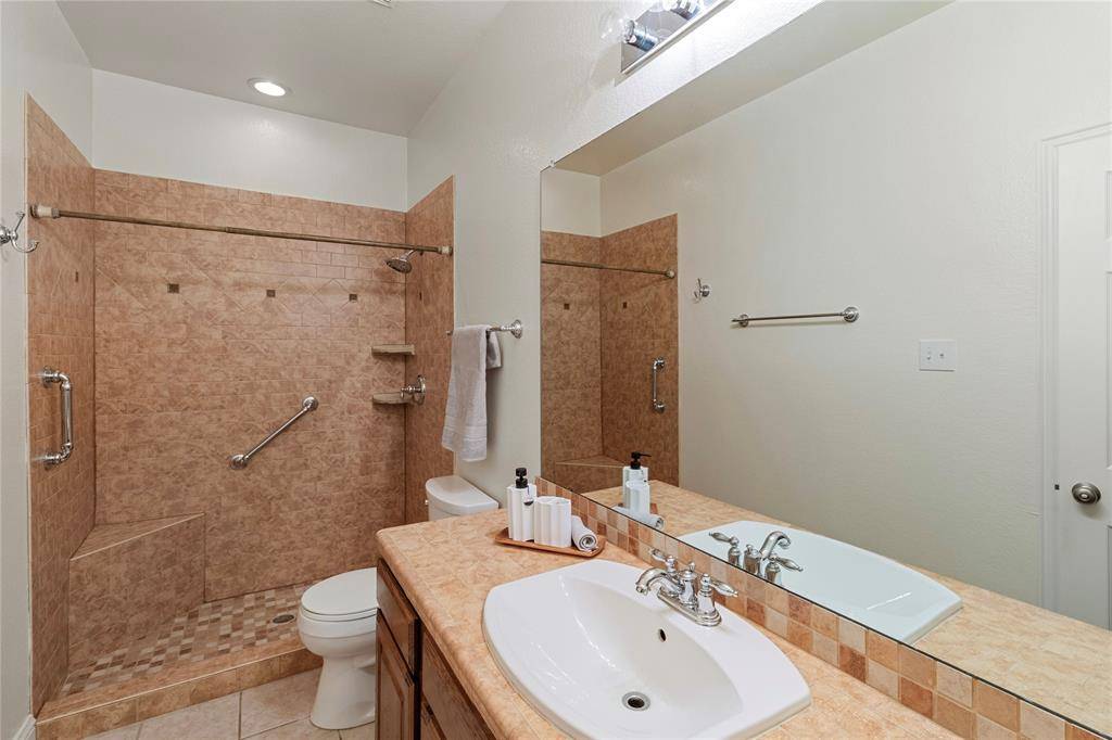 Euless, TX 76039,807 Little Cub Way