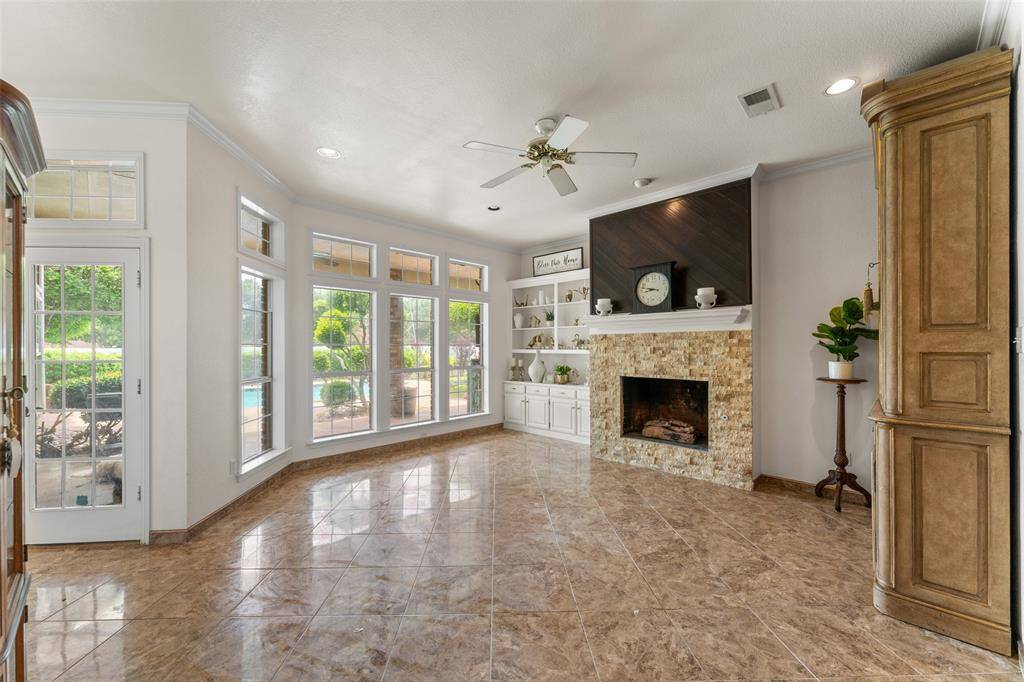 Desoto, TX 75115,1436 Daventry Drive