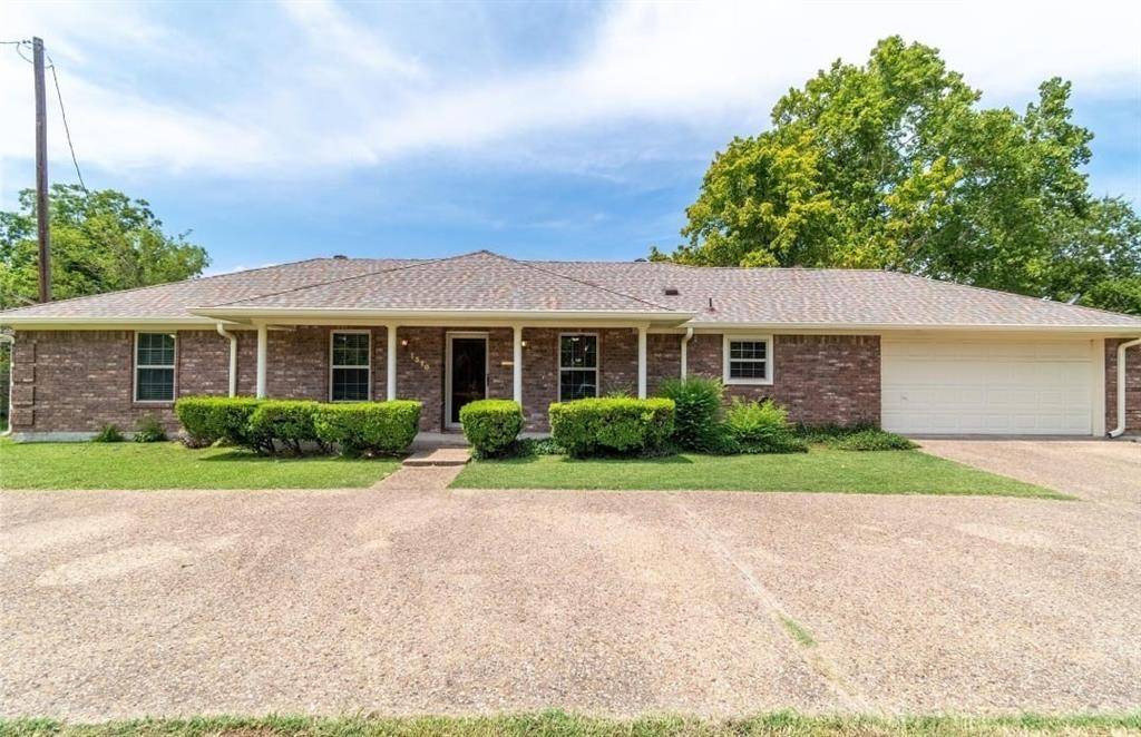 1310 S Jefferson Street, Kaufman, TX 75142