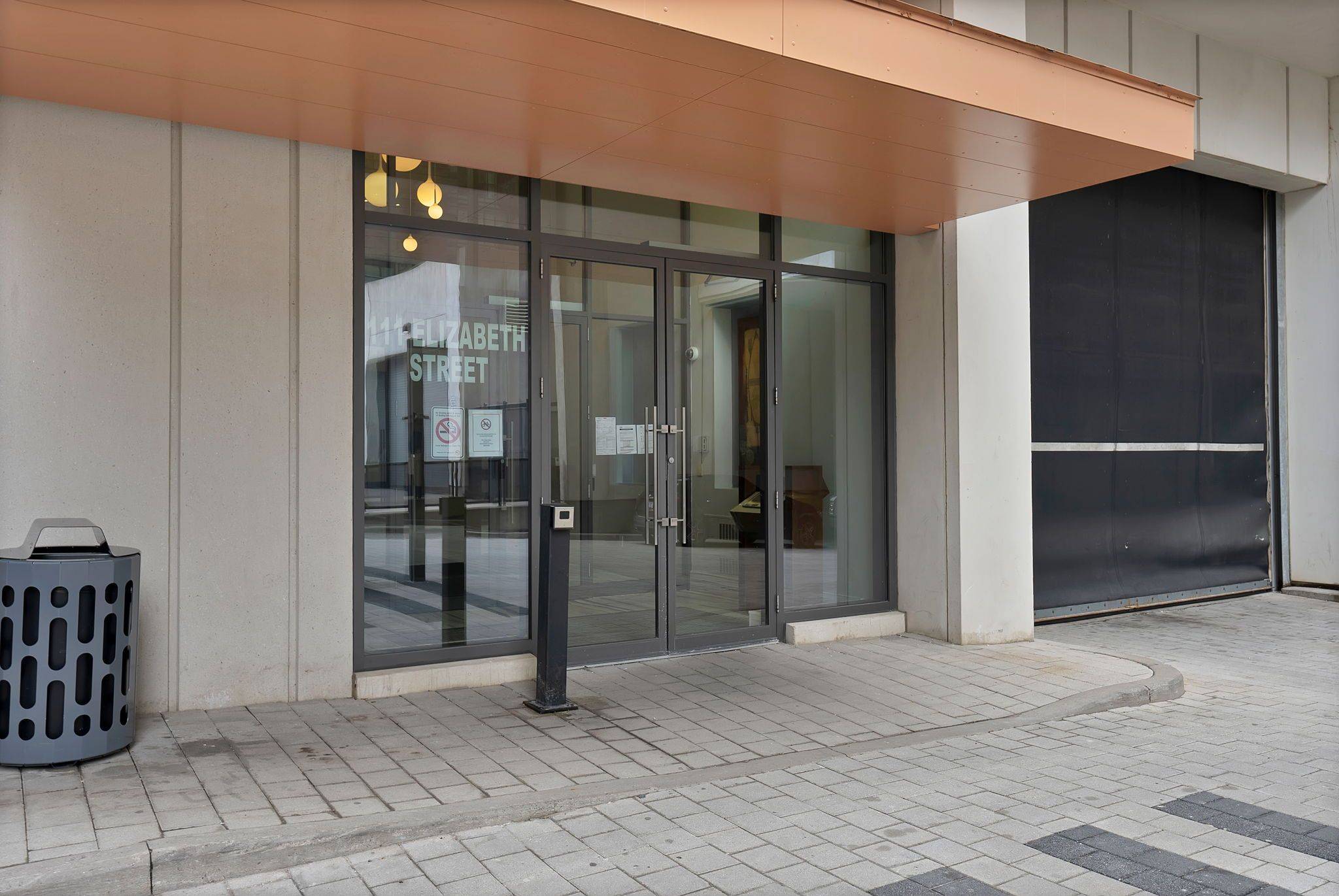 Toronto C01, ON M5G 1P7,111 Elizabeth ST #1820