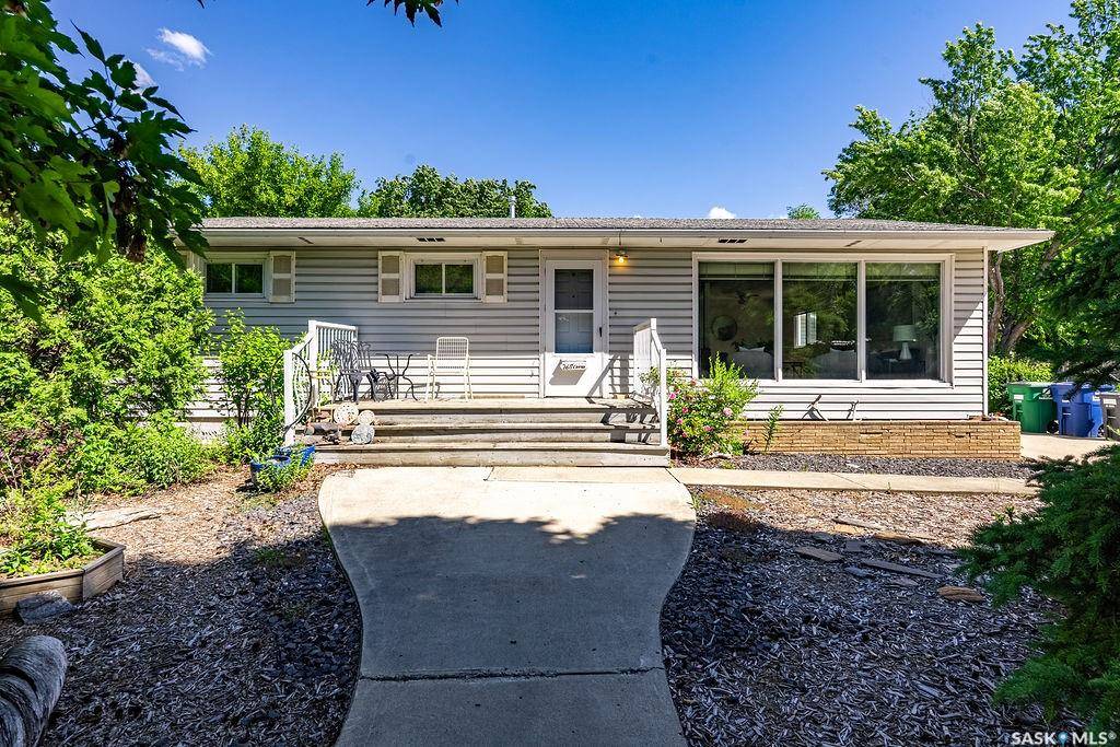 2611 Cairns AVENUE, Saskatoon, SK S7J 1V6