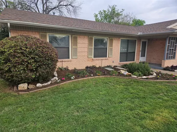 13839 Birchlawn Drive, Farmers Branch, TX 75234