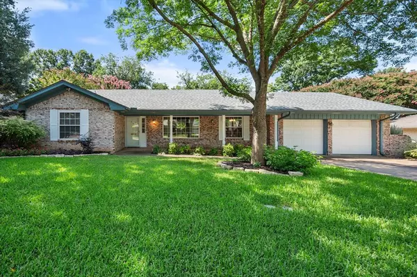 1706 Marshalldale Drive, Arlington, TX 76013