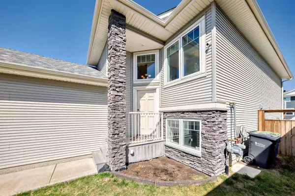 Red Deer, AB T4R 0L4,7 Stephenson CRES