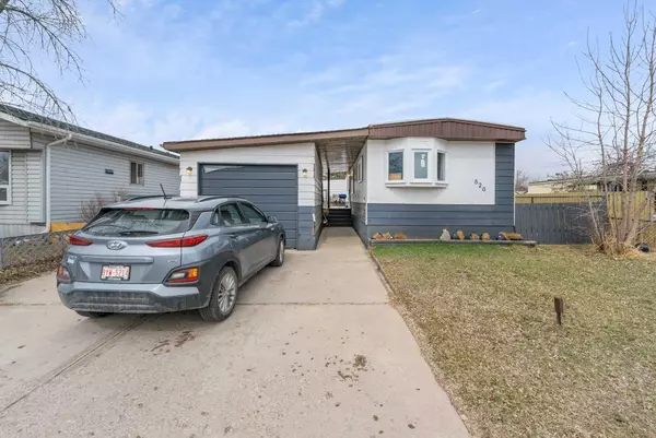 Strathmore, AB T1P 1E5,826 Brentwood CRES
